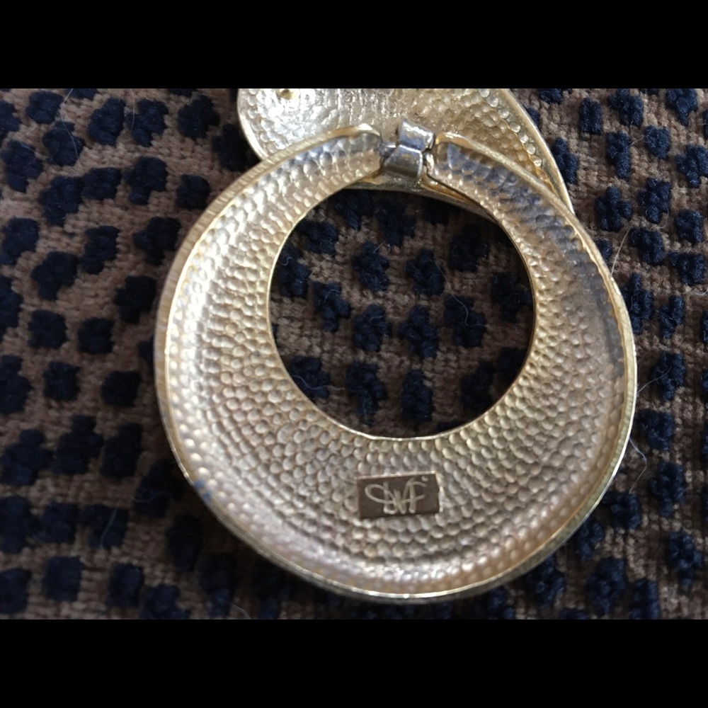 Darling, fun Diane Von Furstenberg earrings! - Picture 3 of 8